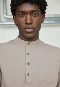 Pier One Overhemd - Taupe -Pier One Aanbiedingen Winkel 02bf2dafeb9f48aca132a39f3c9562ef scaled