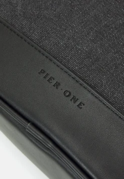 Pier One Unisex - Toilettas - Black -Pier One Aanbiedingen Winkel 05d508e36bb14f79b1a50f5dfb5612b7 scaled