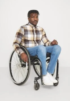 Pier One Straight Leg Jeans - Blue Denim -Pier One Aanbiedingen Winkel 088fbcb5ff75405c98fd02c3d14839c5