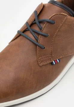 Pier One Sportieve Veterschoenen - Cognac/White -Pier One Aanbiedingen Winkel 0c2e6eb37336427d88e64335d52c7be6 scaled