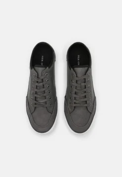 Pier One Sneakers Laag - Grey -Pier One Aanbiedingen Winkel 121b9e5dccd84e7482b811a5f0f11ce0 scaled