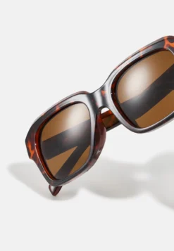 Pier One Unisex - Zonnebril - Black 15 Pier One Unisex - Zonnebril - Black -Pier One Aanbiedingen Winkel 1805d51941d84c3b9cd65a361bd6f258 scaled