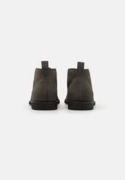 Pier One Unisex - Sportieve Veterschoenen - Grey 8 Pier One Unisex - Sportieve Veterschoenen - Grey -Pier One Aanbiedingen Winkel 1a69c3b5a7ed49d2869b1ff1aeeb8355