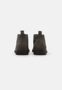 Pier One Unisex - Sportieve Veterschoenen - Grey -Pier One Aanbiedingen Winkel 1a69c3b5a7ed49d2869b1ff1aeeb8355 scaled