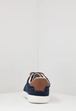 Pier One Unisex - Sneakers Laag - Dark Blue -Pier One Aanbiedingen Winkel 1ac6e250906f4bbdbe8f2d4b585d53ea scaled