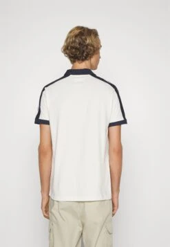 Pier One Poloshirt - Off-White 8 Pier One Poloshirt - Off-White -Pier One Aanbiedingen Winkel 1caf1274d0b24bac89f3d9fa5813de87