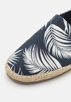 Pier One Unisex - Espadrilles - Dark Blue 11 Pier One Unisex - Espadrilles - Dark Blue -Pier One Aanbiedingen Winkel 2434d4031c89494b93e7b492169b9010