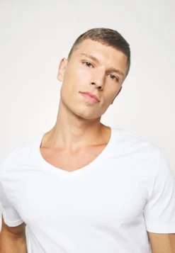 Pier One 2 Pack - T-Shirt Basic - White -Pier One Aanbiedingen Winkel 2464778c5d314b51b098f8e722d959b0 scaled