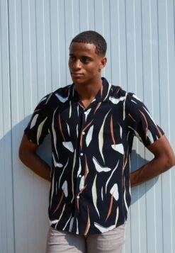 Pier One Contemporary Art Regular Resort- Overhemd - Black -Pier One Aanbiedingen Winkel 2d83ec63d164465989dae86a7aa08f89