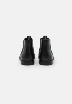 Pier One Korte Laarzen - Black 8 Pier One Korte Laarzen - Black -Pier One Aanbiedingen Winkel 2ed5d5f47ef147b6a42e24d7d05330d8 scaled