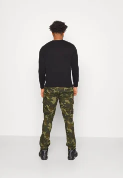 Pier One Cargobroek - Black/Olive -Pier One Aanbiedingen Winkel 324fed6852a34ee5af98a3ce16cc5f49 scaled