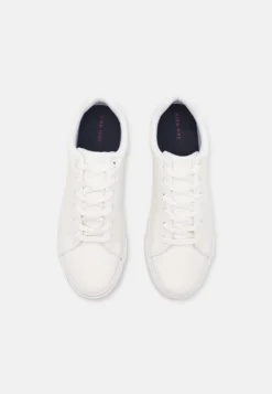 Pier One Unisex - Sneakers Laag - White -Pier One Aanbiedingen Winkel 3747494760f54e24afa52bab7dfce4dd scaled