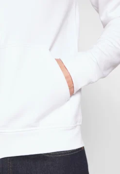 Pier One Sweater Met Rits - White 11 Pier One Sweater Met Rits - White -Pier One Aanbiedingen Winkel 38b6feb974a54843994db15eb769c394 scaled