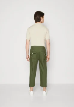 Pier One Broek - Olive -Pier One Aanbiedingen Winkel 3b639b4608244259a5a82201c428348c scaled