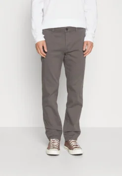 Pier One 2 Pack - Chino - Dark Grey/Beige -Pier One Aanbiedingen Winkel 3ce886b921194fdaa21cfca2cf88a7e9 scaled