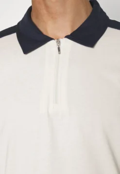 Pier One Poloshirt - Off-White -Pier One Aanbiedingen Winkel 4075c98ba0ec459dad4a6fd366f86598 scaled