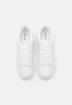 Pier One Unisex - Sneakers Laag - White -Pier One Aanbiedingen Winkel 415a1a6b095d47bbbe2e0e988b994530