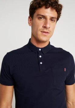Pier One Tricolore Trim- Poloshirt - Dark Blue 11 Pier One Tricolore Trim- Poloshirt - Dark Blue -Pier One Aanbiedingen Winkel 47c7f0ab95604072a45d1fa23cdb87d5