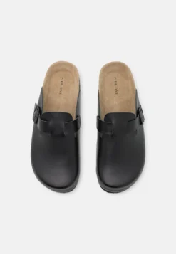 Pier One Leather Unisex - Pantoffels - Black -Pier One Aanbiedingen Winkel 4c2c459ed10b4062bddc395a16224153 scaled