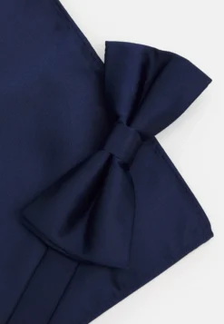 Pier One Set - Pochet -Dark Blue -Pier One Aanbiedingen Winkel 4d3d06ee29cd456e8d877f6a3ce17af0 scaled