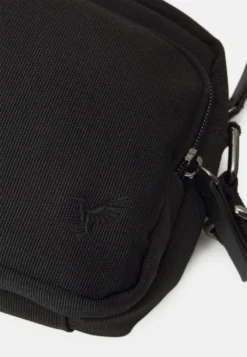 Pier One Schoudertas - Black 7 Pier One Schoudertas - Black -Pier One Aanbiedingen Winkel 4da423d576d64a8280fe78262ca537e5 scaled