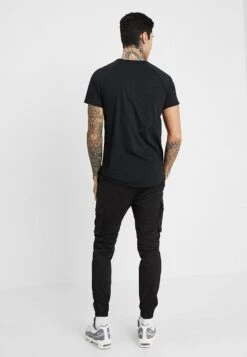 Pier One Cargobroek - Black 7 Pier One Cargobroek - Black -Pier One Aanbiedingen Winkel 53b2bc3b189f42638b83c94f1e5a0848