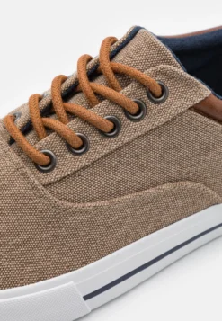 Pier One Sneakers Laag - Taupe -Pier One Aanbiedingen Winkel 568ff77f29e948d7b02ad6e5b93fa449 scaled