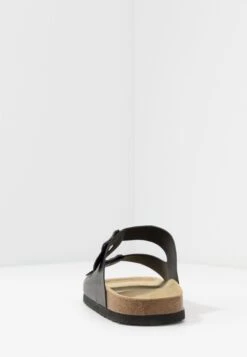 Pier One Unisex - Pantoffels - Black -Pier One Aanbiedingen Winkel 6792cddf649c4c73afdf1fc19e95f07f