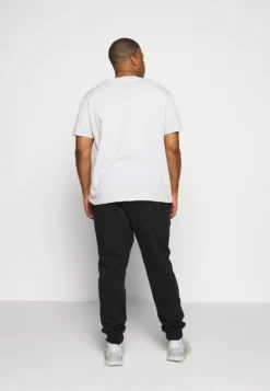 Pier One Trainingsbroek - Black -Pier One Aanbiedingen Winkel 699521bb2749412dbeafcb45a7d1ceb2 scaled