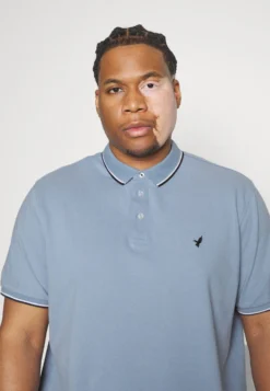 Pier One Poloshirt - Light Blue -Pier One Aanbiedingen Winkel 74e9751cbda04c418ae802e7ac79af9f scaled