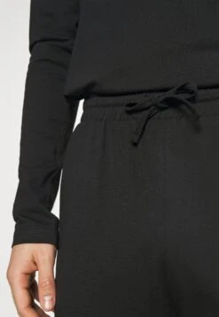 Pier One Pyjama - Black -Pier One Aanbiedingen Winkel 842cc55e81224f6ca06ad94aae25d25c