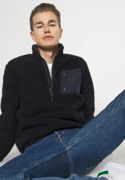 Pier One Fleece Trui - Dark Blue -Pier One Aanbiedingen Winkel 88111e09df4342679a12241e843a9022 scaled