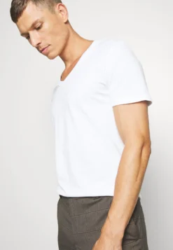 Pier One 2 Pack - T-Shirt Basic - White -Pier One Aanbiedingen Winkel 8a50f47374ab42e380a66ae8b1778f0e scaled