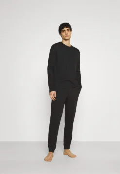 Pier One Pyjama - Black