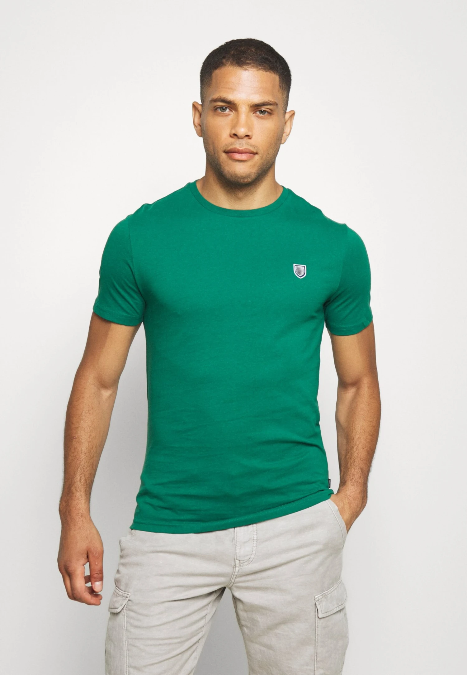 Pier One T-Shirt Basic - Dark Green 1 Pier One T-Shirt Basic - Dark Green