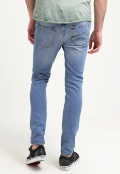 Pier One Slim Fit Jeans - Light Blue Denim -Pier One Aanbiedingen Winkel 9ce69a79e7f24d82919ce673ea1c8949