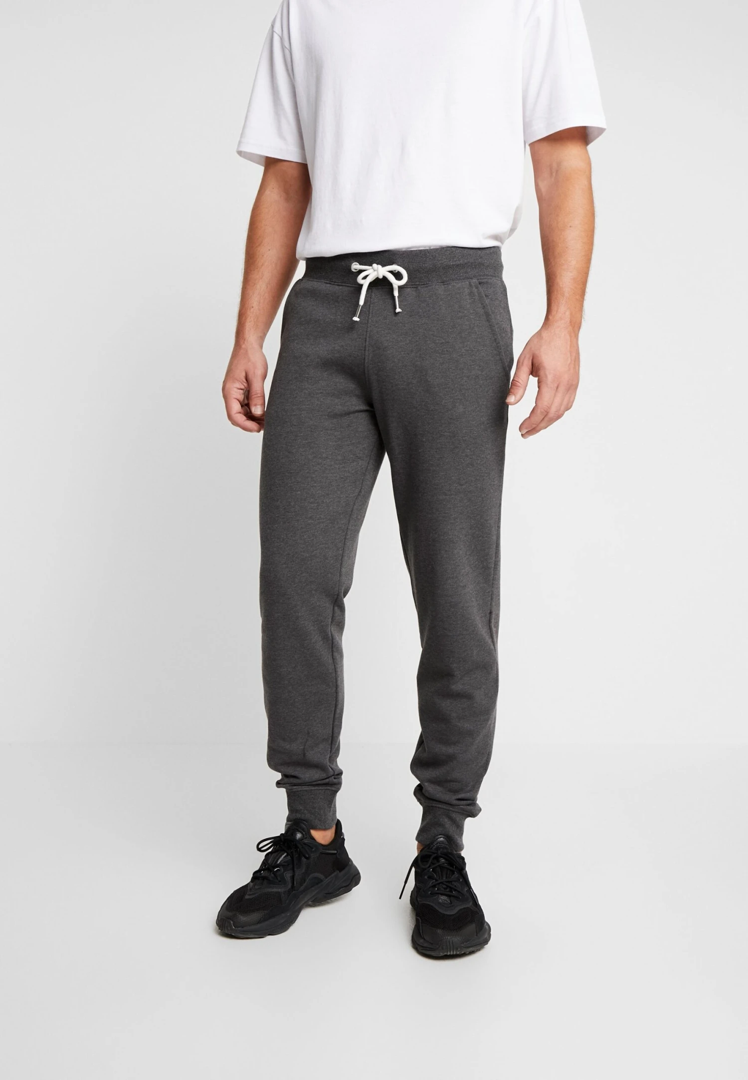 Pier One Trainingsbroek - Mottled Dark Grey 1 Pier One Trainingsbroek - Mottled Dark Grey