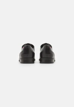 Pier One Unisex - Sportieve Veterschoenen - Black -Pier One Aanbiedingen Winkel a124d672b6ac4c629922d686c22cad66