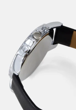 Pier One Horloge - Black/Silver-Coloured -Pier One Aanbiedingen Winkel a405f32d91574594bfe0eb57bcbec044 scaled