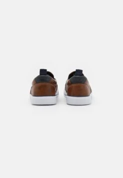 Pier One Unisex - Sneakers Laag - Cognac 8 Pier One Unisex - Sneakers Laag - Cognac -Pier One Aanbiedingen Winkel a5827ba272184322a5f334dbbc2389e8