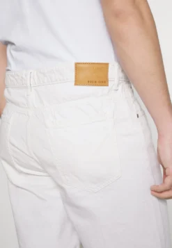 Pier One Colored Twill White Denim - Jeansshort - White Denim -Pier One Aanbiedingen Winkel a636a2d6a4a8465daf4783bb72a28209 scaled