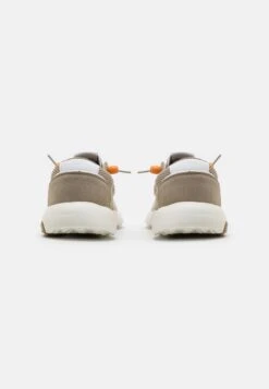 Pier One Sneakers Laag - Beige -Pier One Aanbiedingen Winkel ad862475ed104d2c8b4c14920f66ce8f