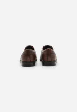 Pier One Leather - Veterschoenen - Brown 8 Pier One Leather - Veterschoenen - Brown -Pier One Aanbiedingen Winkel ae2403256d344e32a3b1d4540c5bd418 scaled