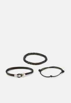 Pier One Set - Horloge - Black -Pier One Aanbiedingen Winkel b0f469a7519f433387fdcd22fdfd31fe scaled