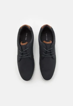 Pier One Sportieve Veterschoenen - Dark Blue/White 9 Pier One Sportieve Veterschoenen - Dark Blue/White -Pier One Aanbiedingen Winkel b1d0e668f2b548d880dbbe0bba984a2b scaled