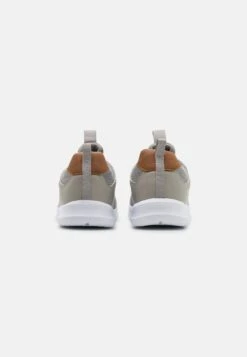 Pier One Sneakers Laag - Light Grey -Pier One Aanbiedingen Winkel b32d823083954dad9c3bfe71ef720aca