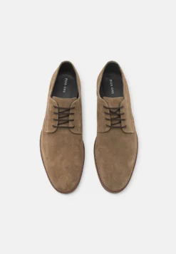 Pier One Leather - Veterschoenen - Taupe -Pier One Aanbiedingen Winkel b3d9c1c957ce4fc186e4d0a3fe8964cd scaled