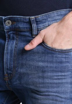 Pier One Straight Leg Jeans - Mid Blue 9 Pier One Straight Leg Jeans - Mid Blue -Pier One Aanbiedingen Winkel b86dfcaf98354d35b01b30966e418ca1