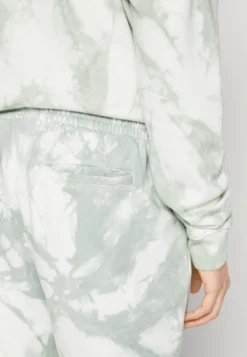 Pier One Shorts - Green 9 Pier One Shorts - Green -Pier One Aanbiedingen Winkel bbb1dcd533944ef5aa7e8fb222df3604 scaled