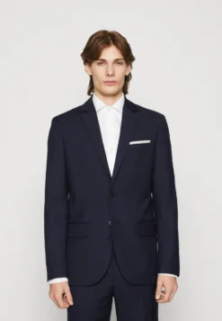 Pier One Kostuum - Dark Blue -Pier One Aanbiedingen Winkel bd7e909338fc4faf9e484ab666fac5e8 scaled